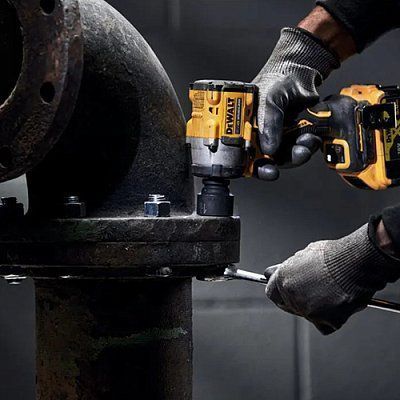 Професійний гайкокрут ударний акумуляторний безщітковий DeWALT DCF921E2T : з АКБ 2шт-18V 1.7Ah, 610 Hm (DCF921E2T) DCF921E2T фото