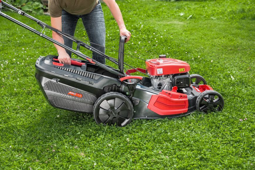Професійна бензинова газонокосарка для трави AL-KO Comfort 51.0 SP-A (119944) самохідна функція 4 в 1 119944 фото
