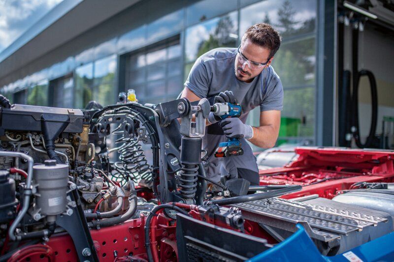 Професійний акумуляторний ударний гайковерт Bosch Professional GDS 18V-450 PC : без АКБ, 450 Hm, 2300 об/хв, 3300 уд/хв 06019K4100 фото