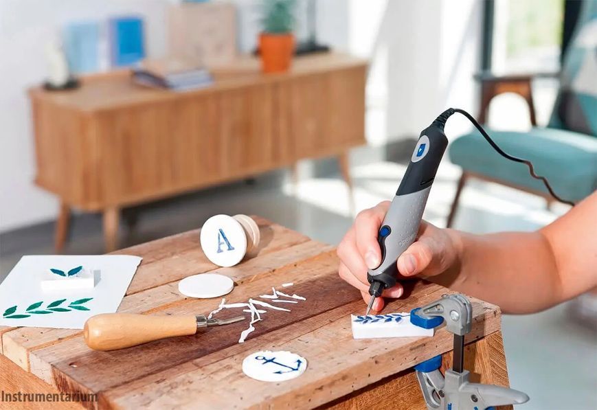 Багатофункціональний інструмент (гравер) Dremel Stylo + 2050-15 з 15 насадками F0132050JD фото