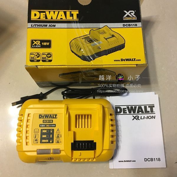 Професійний зарядний пристрій для акумулятора DeWALT DCB118 : 18 - 54В DCB118 фото
