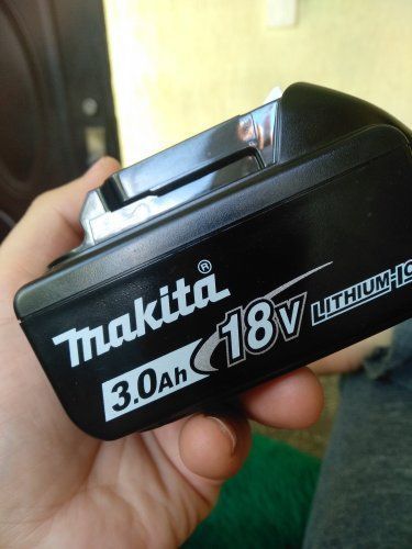 Професійний акумулятор Li-ion Makita 18 В LXT BL1830B (632G12-3) : 18V 3 Ah, вага 610 грам 632G12-3 фото
