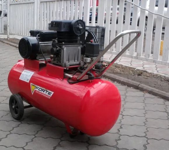 Потужний компресор Forte ZA 65-100 : 2200 Вт, 8 бар, 335 л/хв, 100 л, 940 об/хв, вага 73 кг ZA 65-100 фото